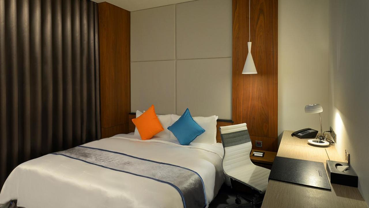 Golden Tulip Glory Fine Hotel Tainan Zewnętrze zdjęcie